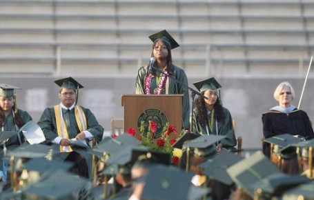 445967897578899 - Cô gái vô gia cư thẳng tiến vào Harvard