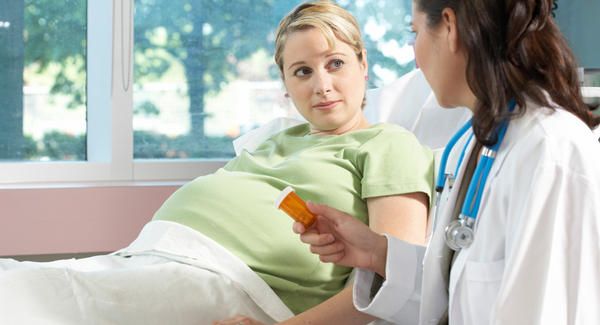 ba bau bo sung vitamin A trong thai ki.jpg1  - 4 lưu ý cho bà bầu bổ sung vitamin A trong thai kỳ