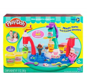 Do choi dat nan Play Doh 300x251 - Bí quyết chọn đồ chơi đất nặn cho bé không phải mẹ nào cũng biết