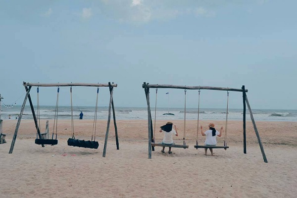 bai bien cam binh 2 - Du lịch Phan Thiết - Tránh nóng với bãi biển Cam Bình