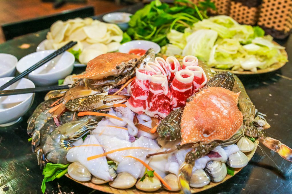 lau cua tai Cua bien quan Quan hai san ngon o Da Nang 1024x682 - Top 10 quán hải sản ngon ở Đà Nẵng