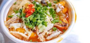 4.Banh canh cua 300x145 - Top 14 món ngon chế biến từ cua biển thơm ngon hấp dẫn