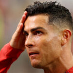 ronaldo can mat 02192069 1 150x150 - Vé xem Ronaldo đá vòng 1/16 World Cup 2026 giá gần 4 cây vàng