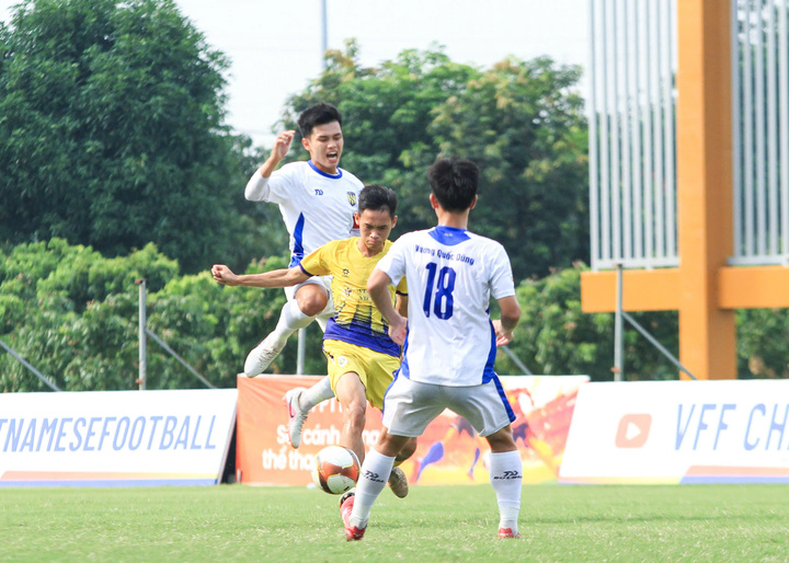Xác định 2 đội bóng vào chung kết U21 Quốc gia 2026